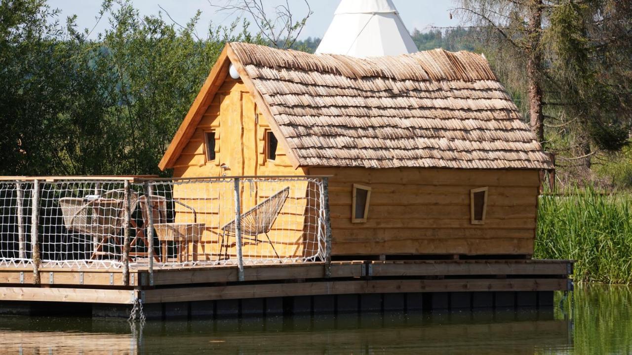 Les Cabanes Flottantes Givrauval Zewnętrze zdjęcie