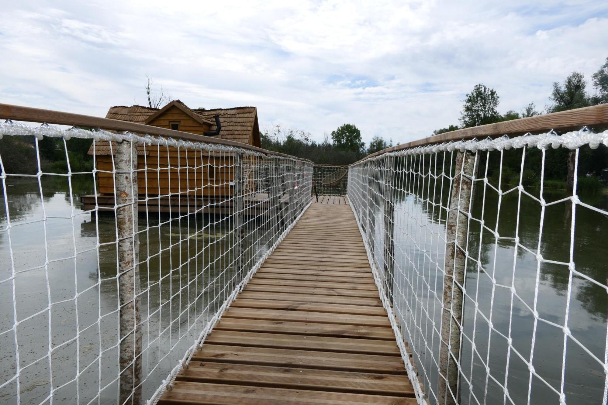 Les Cabanes Flottantes Givrauval Zewnętrze zdjęcie